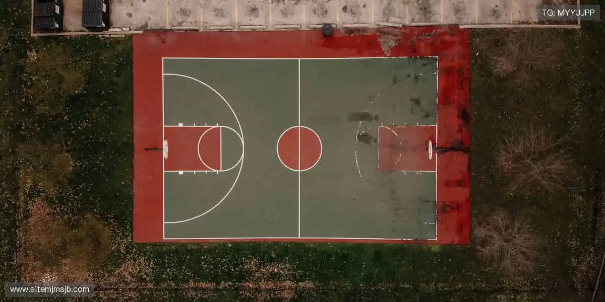 真人游戏真人互动：与发牌员聊天互动，增添游戏人情味